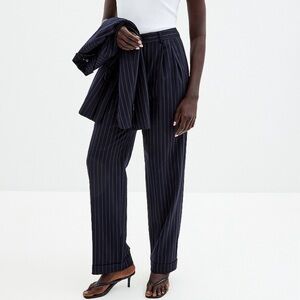 Wilfred Aritzia Wool blend Navy pinstripe pant